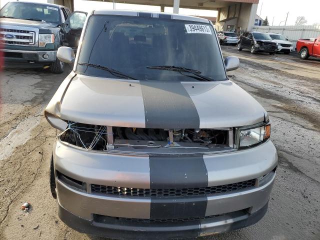 JTLKT324050180349 - 2005 TOYOTA SCION XB 银色 照片 5