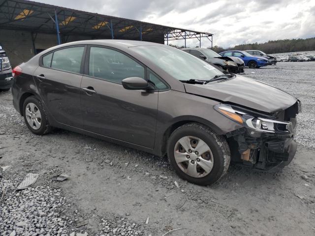 3KPFK4A74JE174685 - 2018 KIA FORTE LX BROWN photo 4