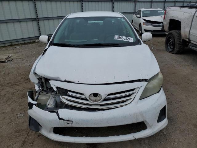 2T1BU4EE9DC979473 - 2013 TOYOTA CORROLA BASE WHITE photo 5