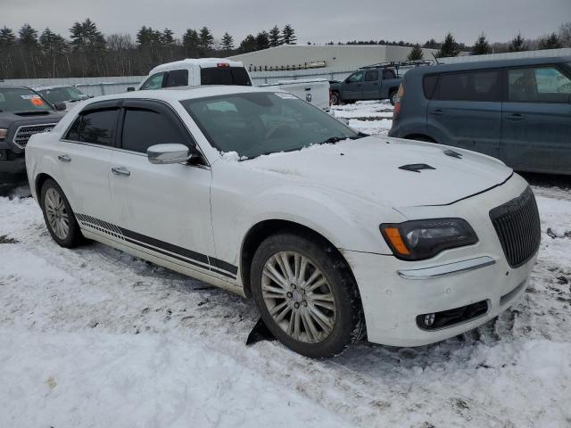 2C3CCAKT2CH143389 - 2012 CHRYSLER 300C WHITE photo 4