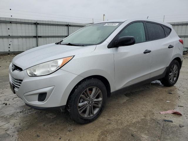 KM8JT3AB7CU502011 - 2012 HYUNDAI TUCSON GL SILVER photo 1