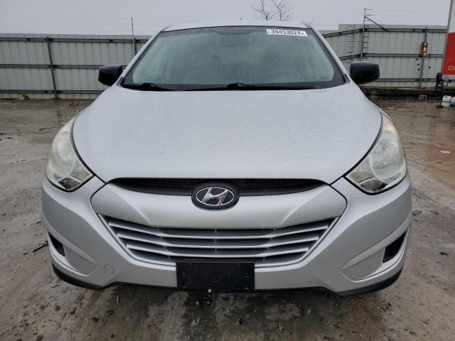 KM8JT3AB7CU502011 - 2012 HYUNDAI TUCSON GL SILVER photo 5