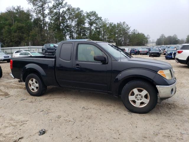 1N6AD06UX8C421654 - 2008 NISSAN FRONTIER K BLACK photo 4