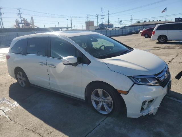 5FNRL6H71JB092242 - 2018 HONDA ODYSSEY EXL WHITE photo 4