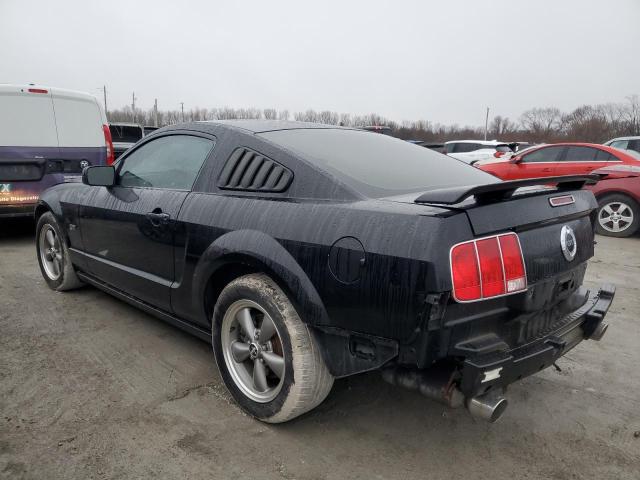 1ZVFT82H365112528 - 2006 FORD MUSTANG GT BLACK photo 2