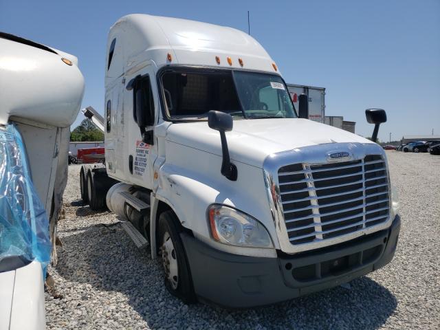 1FUJGLBG2DLFB1653 - 2013 FREIGHTLINER CASCADIA 1 WHITE photo 1