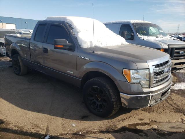 1FTFX1CTXDFB11370 - 2013 FORD F150 SUPER CAB SILVER photo 4