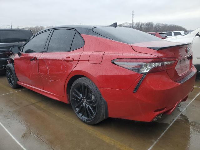 4T1K31AK9NU033127 - 2022 TOYOTA CAMRY XSE RED photo 2