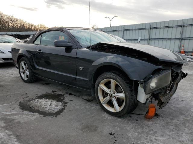 1ZVHT85HX65205678 - 2006 FORD MUSTANG GT BLACK photo 4