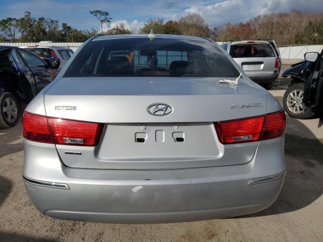 5NPEU4AC7AH628345 - 2010 HYUNDAI SONATA SE SILVER photo 6