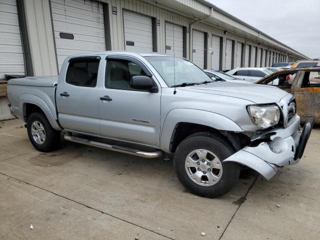 5TEJU62N96Z151996 - 2006 TOYOTA TACOMA DOUBLE CAB PRERUNNER SILVER photo 4