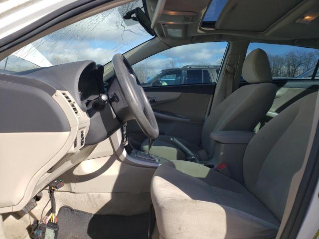 5YFBU4EEXDP190328 - 2013 TOYOTA COROLLA BASE WHITE photo 7