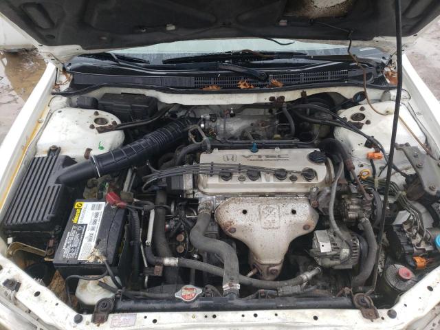 1HGCG5655XA026852 - 1999 HONDA ACCORD EX WHITE photo 11