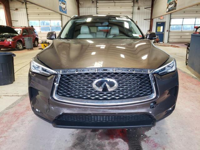 3PCAJ5M3XKF143139 - 2019 INFINITI QX50 ESSENTIAL BROWN photo 5