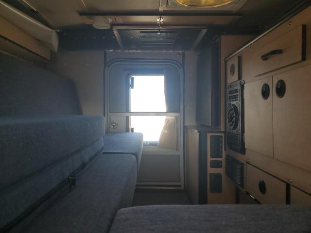 13332FL - 2021 FOUR CAMPER 26F WHITE photo 9