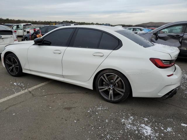 3MW5R7J03N8C51530 - 2022 BMW 330XI WHITE photo 2