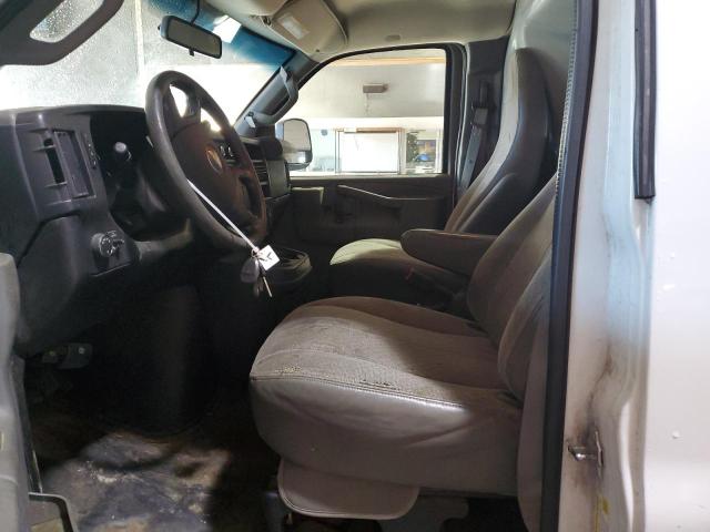 1GCWGAFF8G1167900 - 2016 CHEVROLET EXPRESS G2 WHITE photo 7