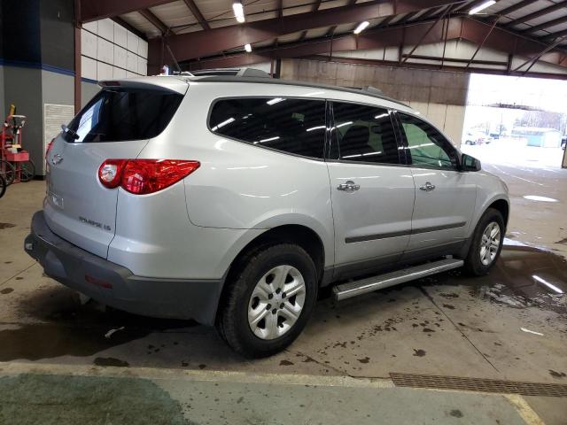 1GNKRFEDXBJ300131 - 2011 CHEVROLET TRAVERSE LS SILVER photo 3