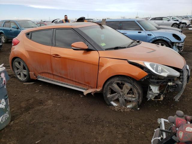 KMHTC6AE0FU229714 - 2015 HYUNDAI VELOSTER TURBO ORANGE photo 4