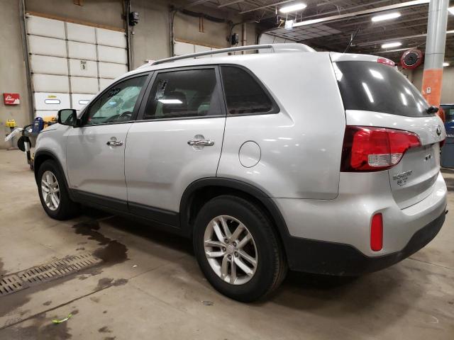 5XYKTCA64FG639148 - 2015 KIA SORENTO LX SILVER photo 2