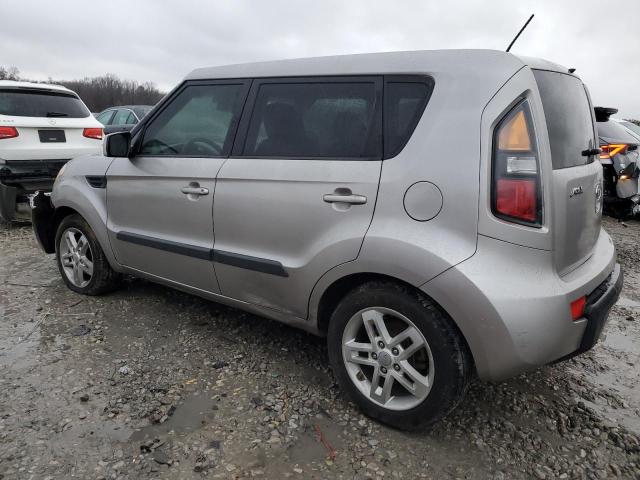 KNDJT2A20B7345479 - 2011 KIA SOUL + SILVER photo 2