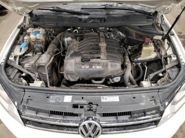 WVGFF9BP5BD002695 - 2011 VOLKSWAGEN TOUAREG V6 WHITE photo 11