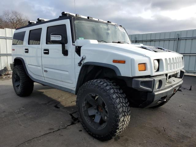 5GRGN23U57H104245 - 2007 HUMMER H2 WHITE photo 4