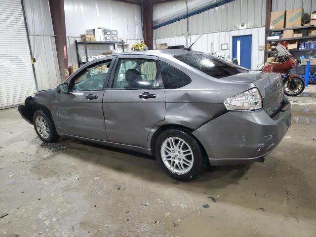 1FAHP35N09W151375 - 2009 FORD FOCUS SE GRAY photo 2