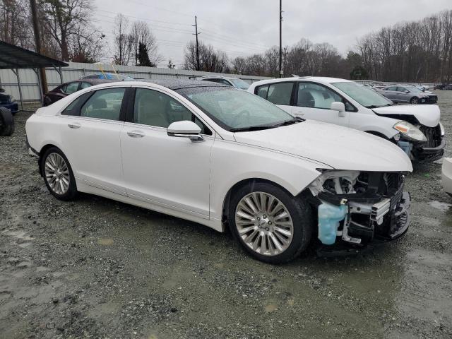 3LN6L2GK0DR803543 - 2013 LINCOLN MKZ WHITE photo 4