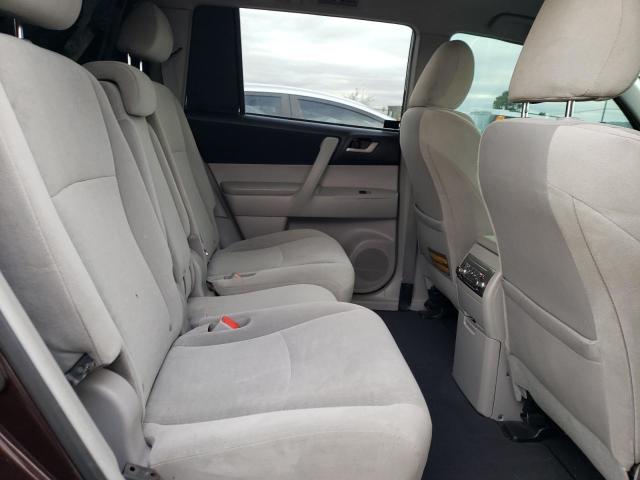 5TDBK3EHXBS069572 - 2011 TOYOTA HIGHLANDER BASE Бордовый фото 10