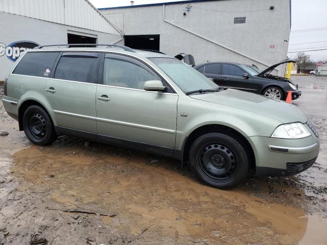 WVWVD63B74E127959 - 2004 VOLKSWAGEN PASSAT GLS GREEN photo 4