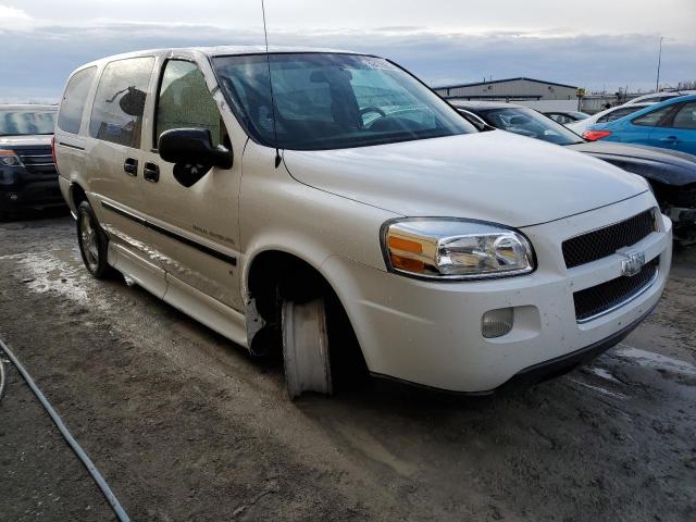 1GBDV13W88D166736 - 2008 CHEVROLET UPLANDER INCOMPLETE WHITE photo 4