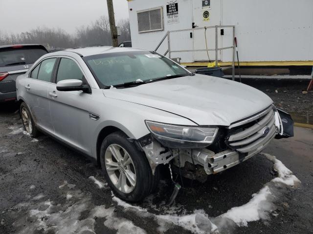 1FAHP2H86HG118504 - 2017 FORD TAURUS SEL SILVER photo 4