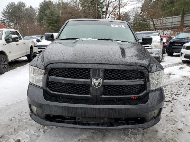 1C6RR6FT7JS193388 - 2018 RAM 1500 ST BLACK photo 5