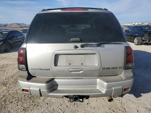 1GNDS13S042149976 - 2004 CHEVROLET TRAILBLAZE LS SILVER photo 6