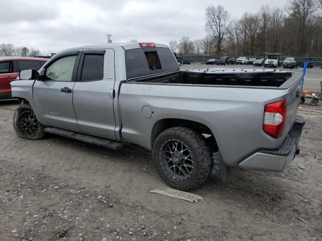 5TFRM5F12KX135144 - 2019 TOYOTA TUNDRA DOUBLE CAB SR/SR5 SILVER photo 2