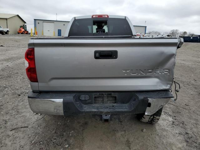 5TFRM5F12KX135144 - 2019 TOYOTA TUNDRA DOUBLE CAB SR/SR5 SILVER photo 6