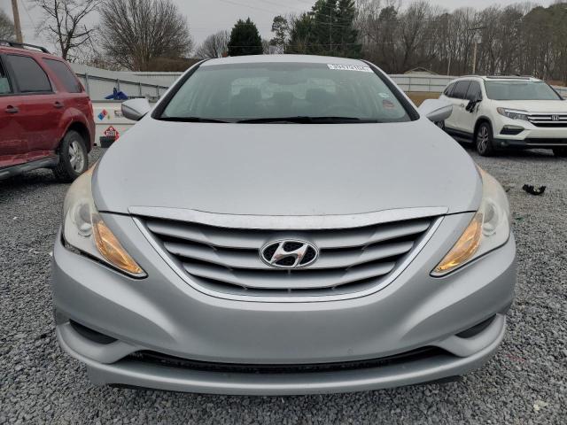 5NPEB4AC1CH490830 - 2012 HYUNDAI SONATA GLS SILVER photo 5