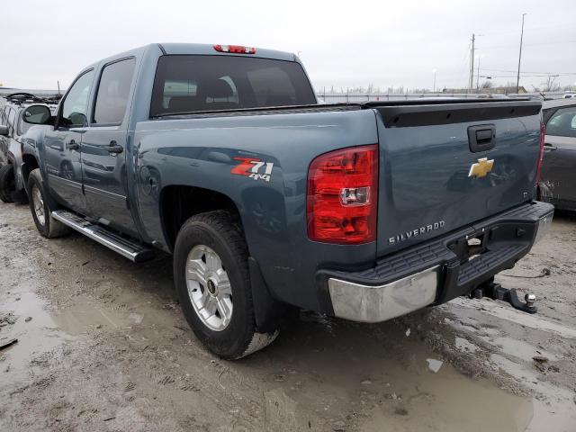 3GCPKSE73DG246388 - 2013 CHEVROLET 1500 SILVE K1500 LT BLUE photo 2