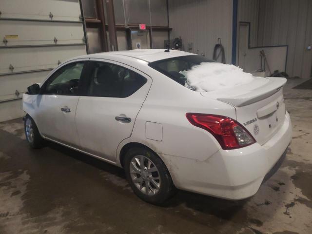 3N1CN7AP2JL879964 - 2018 NISSAN VERSA S WHITE photo 2