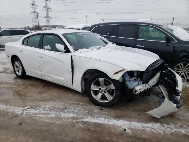 2B3CL3CG7BH607950 - 2011 DODGE CHARGER WHITE photo 4