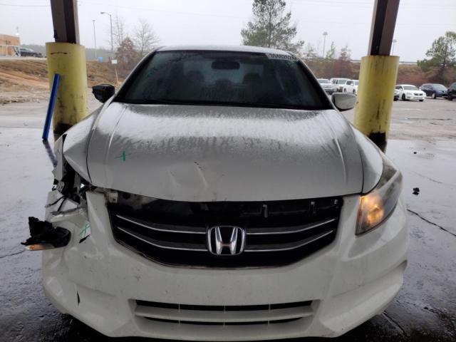 1HGCP2F3XCA180643 - 2012 HONDA ACCORD LX WHITE photo 5