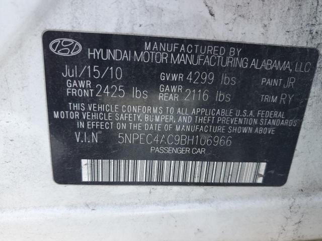 5NPEC4AC9BH106966 - 2011 HYUNDAI SONATA SE WHITE photo 12