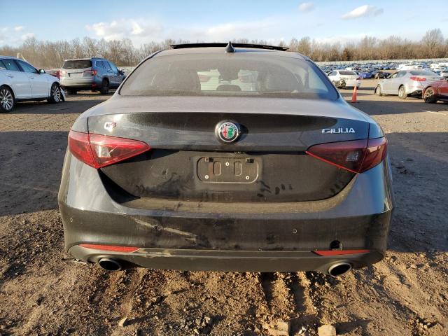 ZARFAEDN6J7597695 - 2018 ALFA ROMEO GIULIA Q4 BLACK photo 6