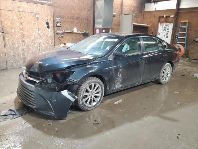 4T4BF1FK8FR497663 - 2015 TOYOTA CAMRY LE CHARCOAL photo 1