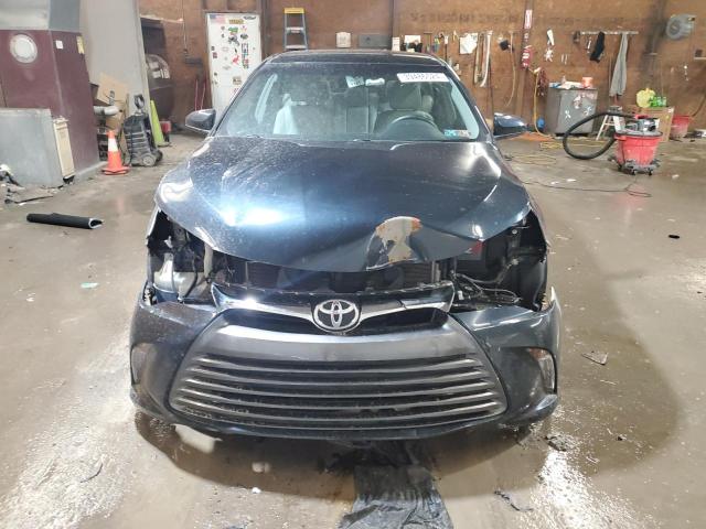 4T4BF1FK8FR497663 - 2015 TOYOTA CAMRY LE CHARCOAL photo 5