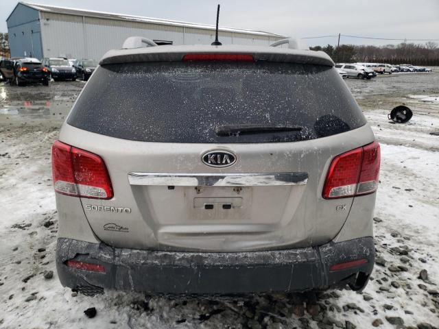 5XYKUCA62DG380573 - 2013 KIA SORENTO EX GOLD photo 6