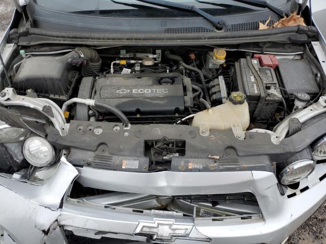 1G1JA6SH2E4130765 - 2014 CHEVROLET SONIC LS ვერცხლისფერი ფოტო 11