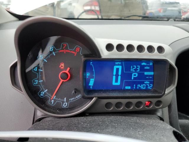 1G1JA6SH2E4130765 - 2014 CHEVROLET SONIC LS ვერცხლისფერი ფოტო 9