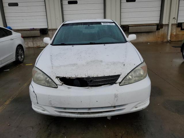 4T1BE32K03U225571 - 2003 TOYOTA CAMRY LE WHITE photo 5